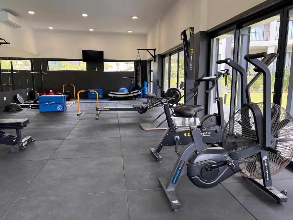 Apartment Ultra Modern - Inverter,pool,gym,office